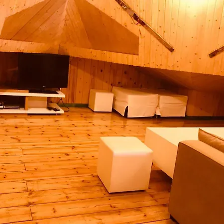Apartment Triplex